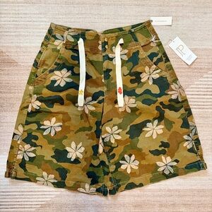 Pilcro Anthropologie Floral Camo Bermuda Shorts | High Rise | Culottes | 13”